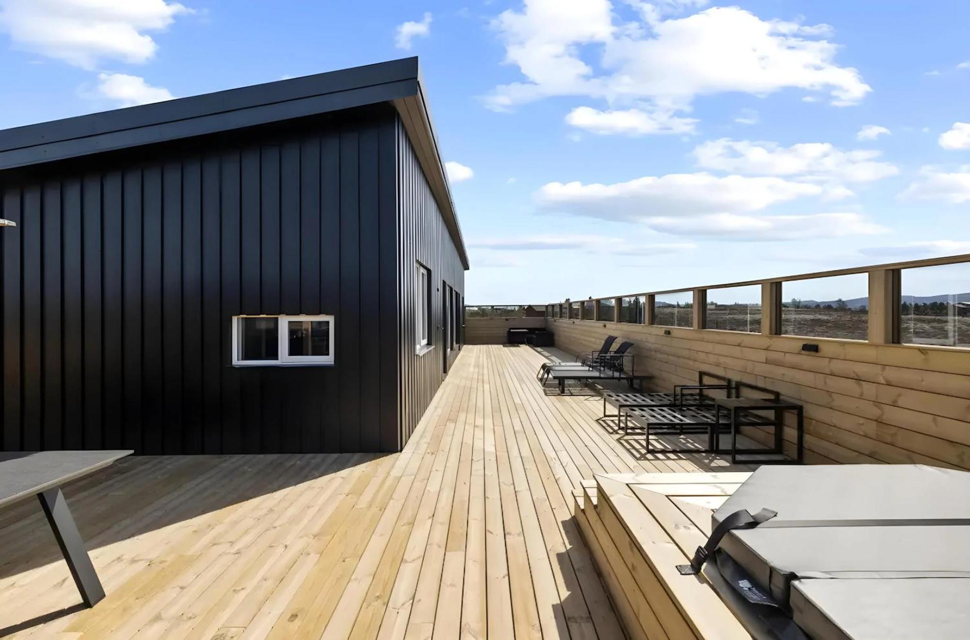Cozy Cabin With Hot Tub & Sauna - Ultimate Retreat Veithilundur エクステリア 写真
