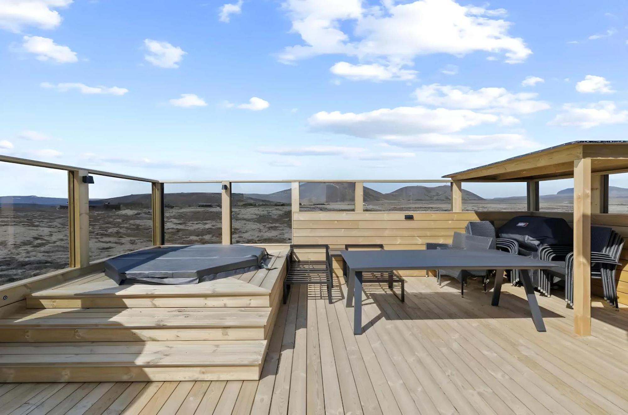 Cozy Cabin With Hot Tub & Sauna - Ultimate Retreat Veithilundur エクステリア 写真